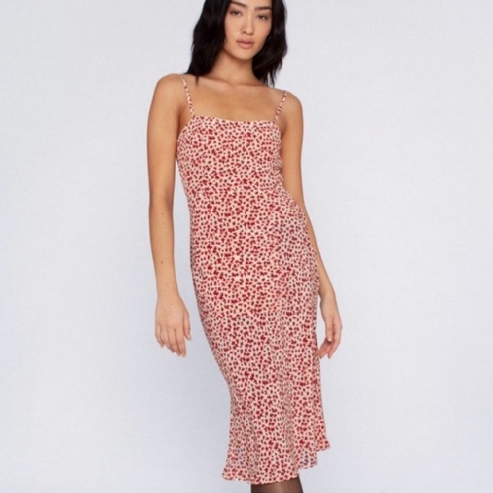 Cutest realisation dress white and red flowers